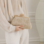 Pouchette dorée brodé